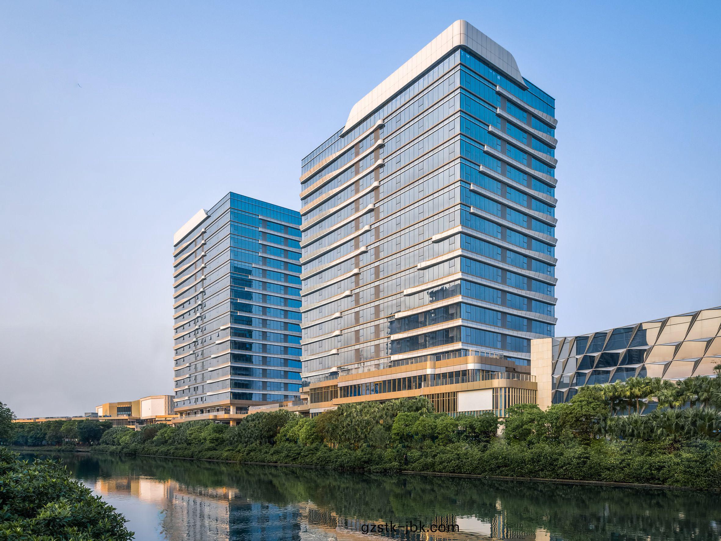 海(hai)口(kou)雅(ya)居樂中(zhong)心(xin)