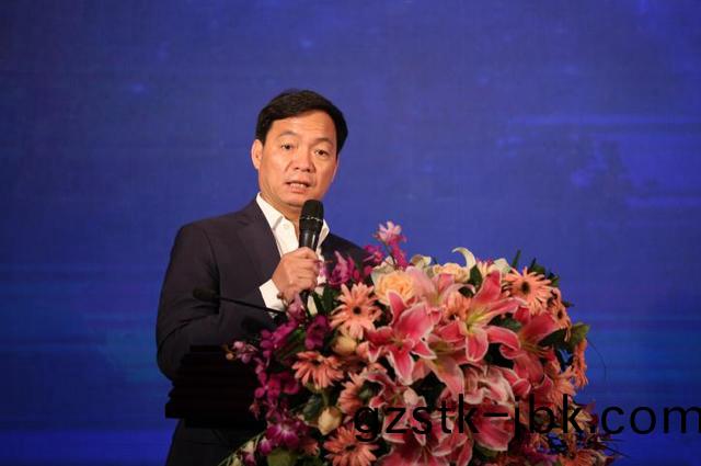 陳卓林(lin)：做行業標(biao)桿(gan) 讓業(ye)主滿意